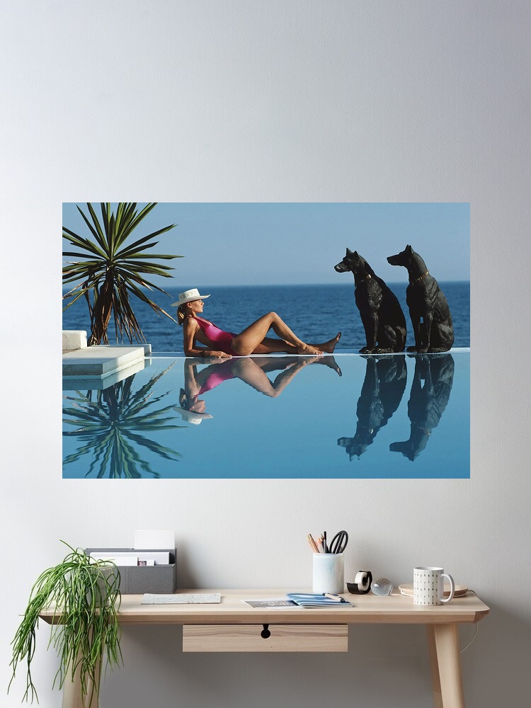 Luxury Lifestyle Us - Retro Poolside Host Luxury Lifestyle de